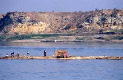 Sur le fleuve Irrawaddy